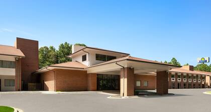 Days Inn by Wyndham Lexington