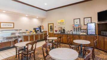 Café da manhã continental grátis todos os dias