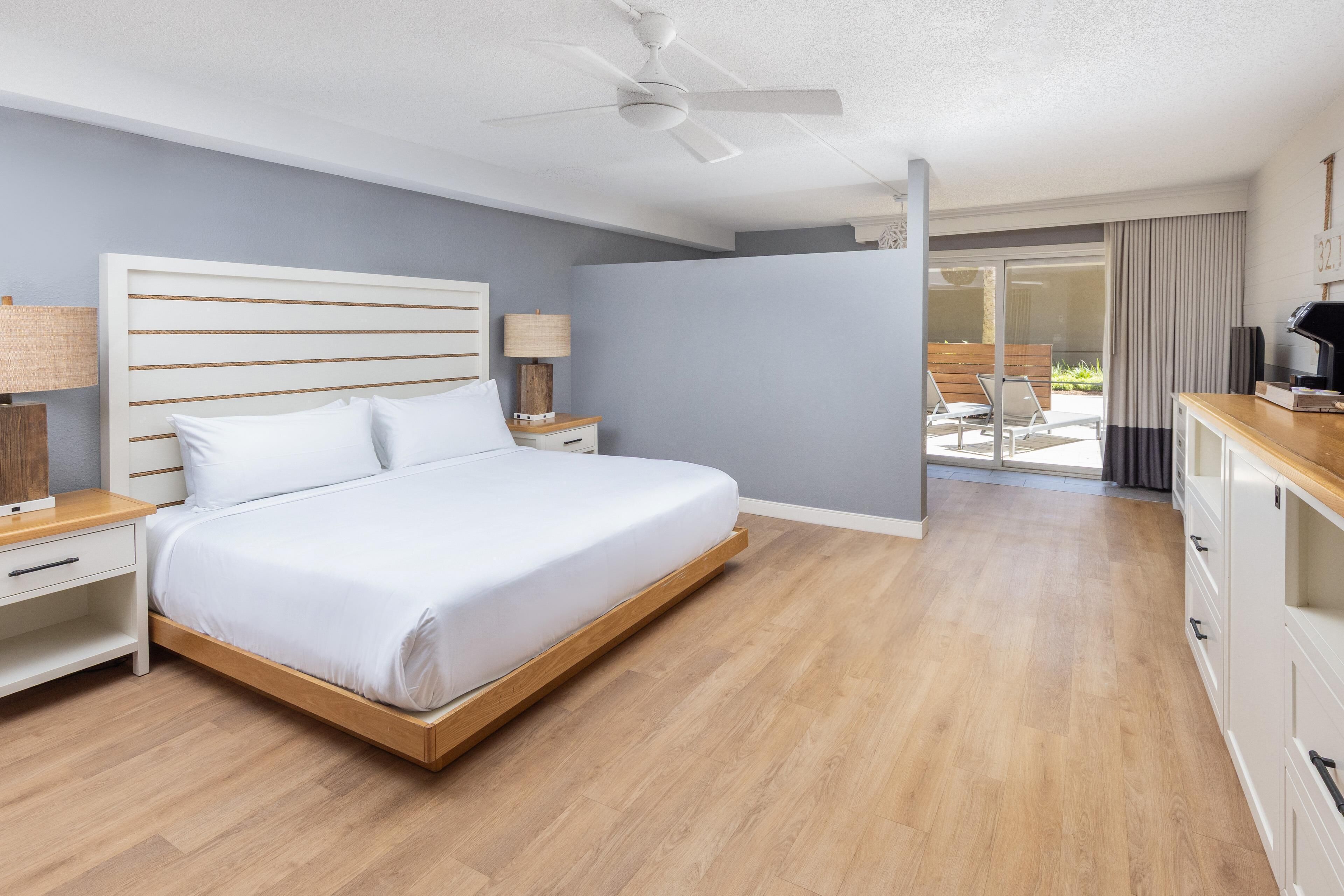 Junior Suite, Patio (Family) | Premium bedding, in-room safe, desk, laptop workspace