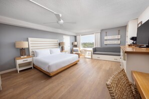 Junior Suite, 1 King Bed (1 King Bed & 1 Trundle Bed) | Premium bedding, in-room safe, desk, laptop workspace - Beach House Resort Hilton Head (Hilton Head Island)