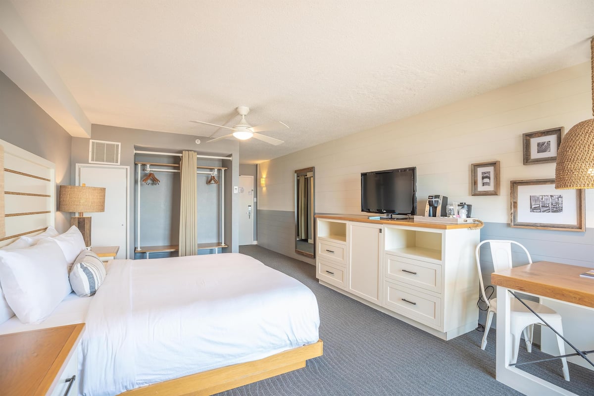 Literie de qualité supérieure, coffres-forts dans les chambres, bureau