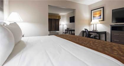 Best Western Beacon Inn