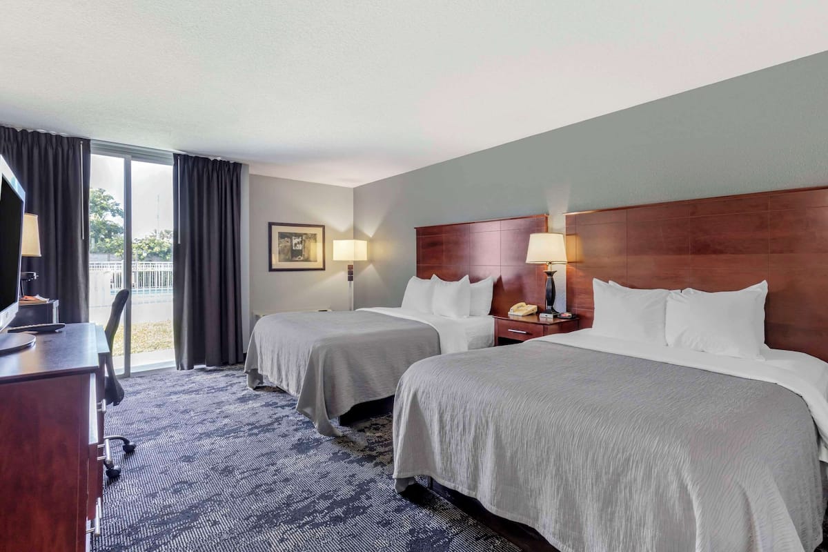 Standard Room, 2 Queen Beds, Non Smoking