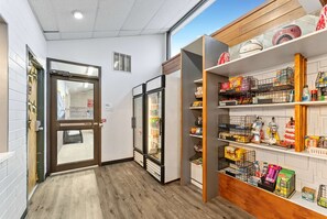 Alimentos y bebidas