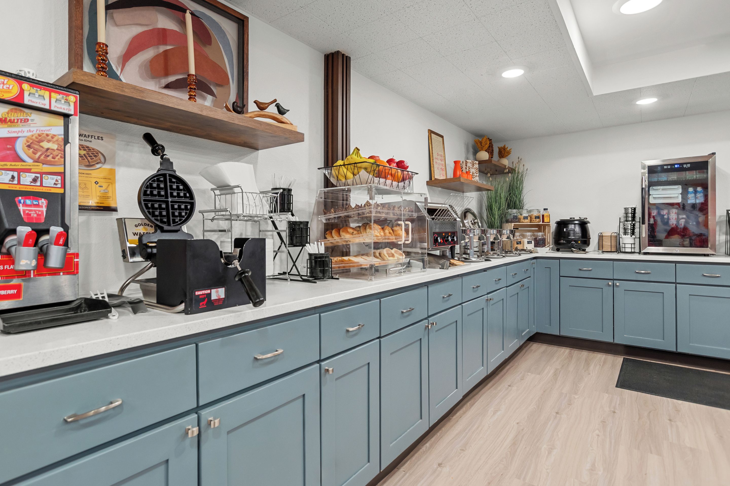 Breakfast area
