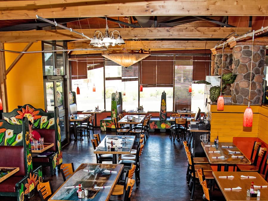 Breakfast, lunch and dinner served