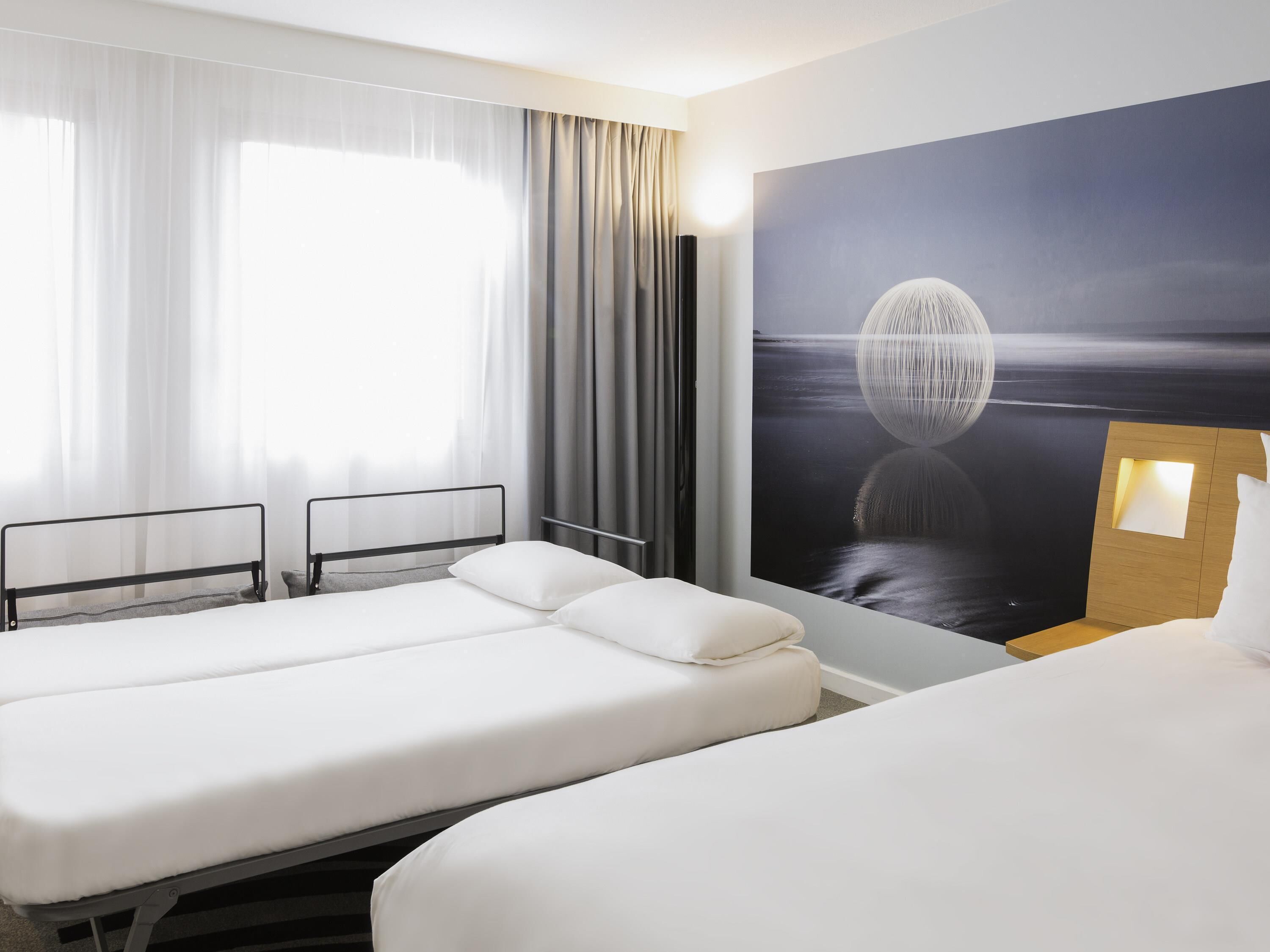 Chambre Classique, 1 lit double et 1 canapé-lit | Literie de qualité supérieure, coffres-forts dans les chambres, bureau