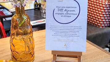 Daily buffet breakfast (EUR 19.5 per person)