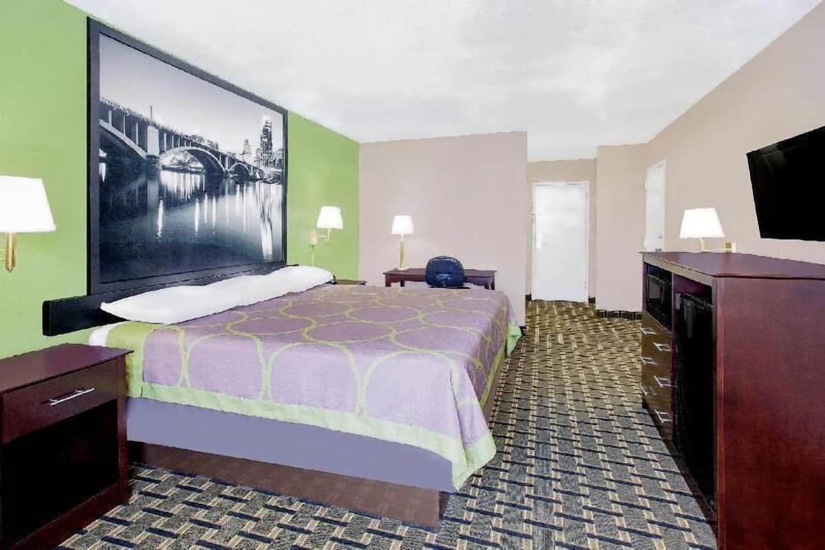 Desk, iron/ironing board, free WiFi, bed sheets
