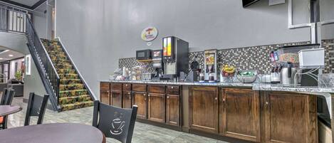 Free daily continental breakfast