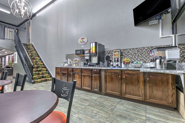 Free daily continental breakfast  - Super 8 by Wyndham Grand Prairie North (Grand Prairie)