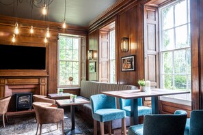Bar (in der Unterkunft)