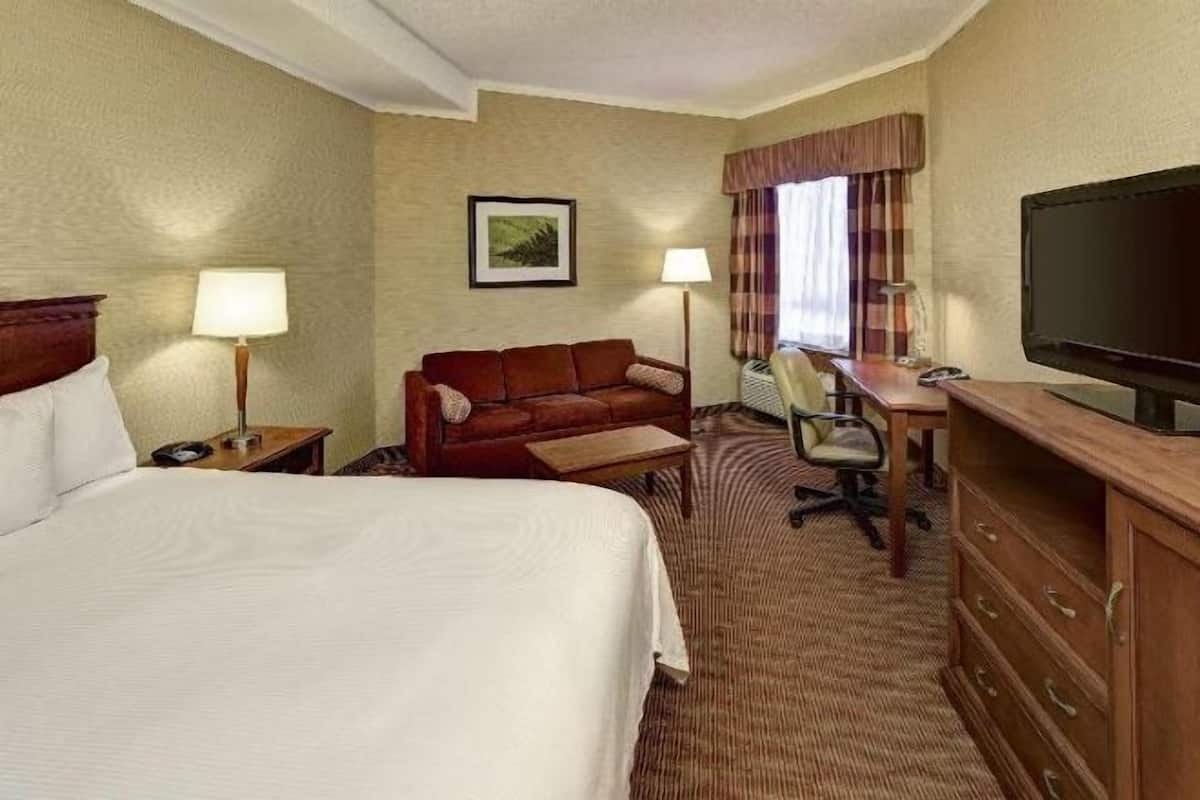 Työpöytä, pimennysverhot, silitysrauta/-lauta, ilmainen Wi-Fi