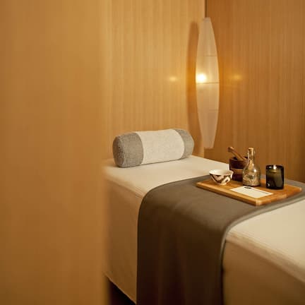 Couples treatment rooms, body treatments, hydrotherapy, aromatherapy