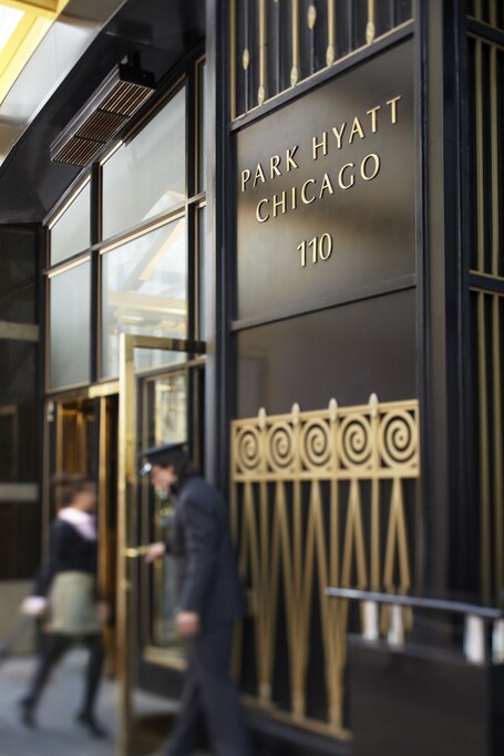 Park Hyatt Chicago - Image 5