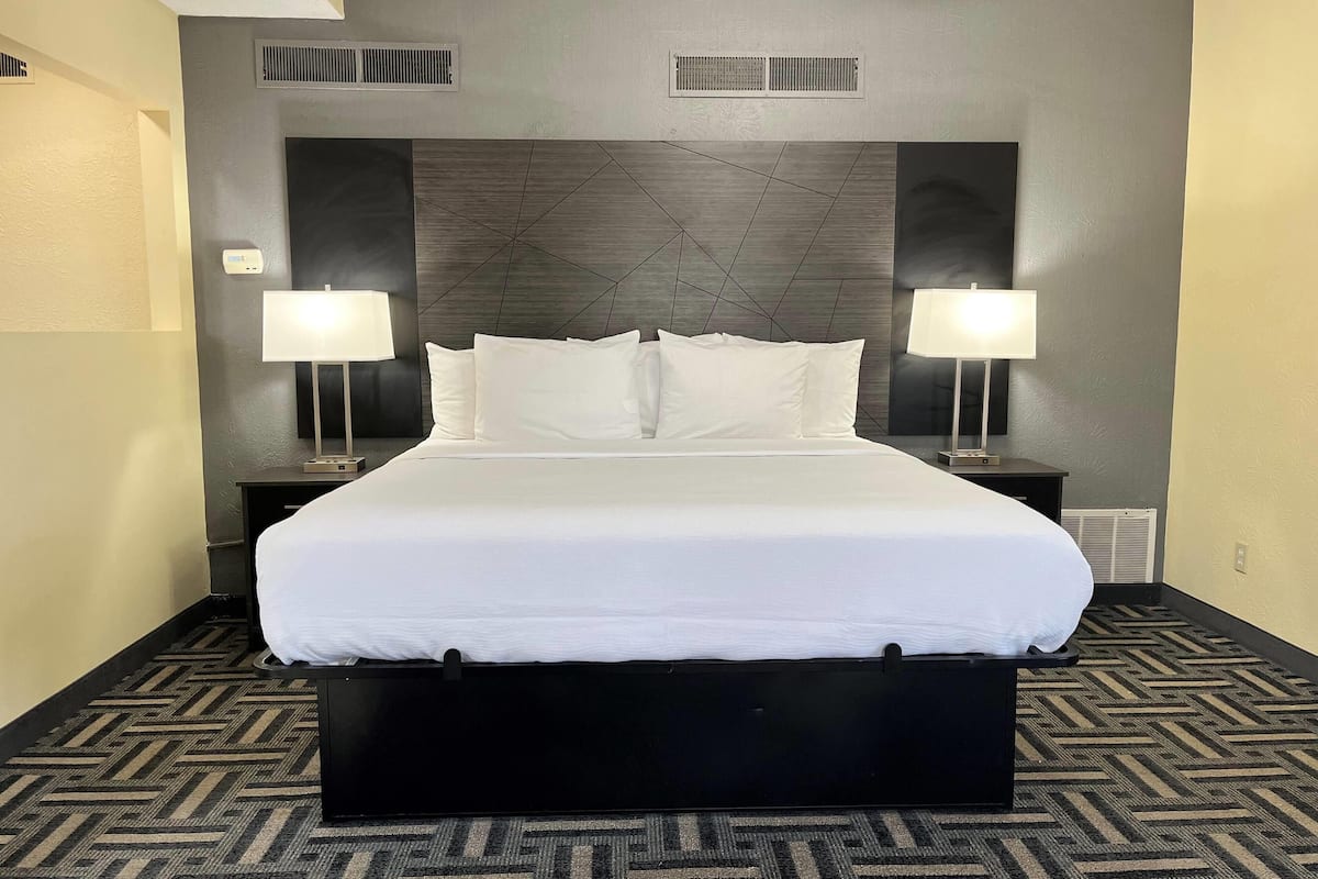 Ropa de cama de alta calidad y escritorio