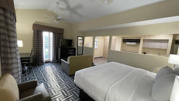 Suite, 1 King Bed, Non Smoking (Efficiency)