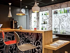 Bar (in der Unterkunft)