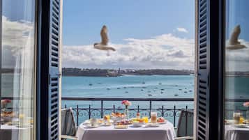 Daily buffet breakfast (EUR 29 per person)
