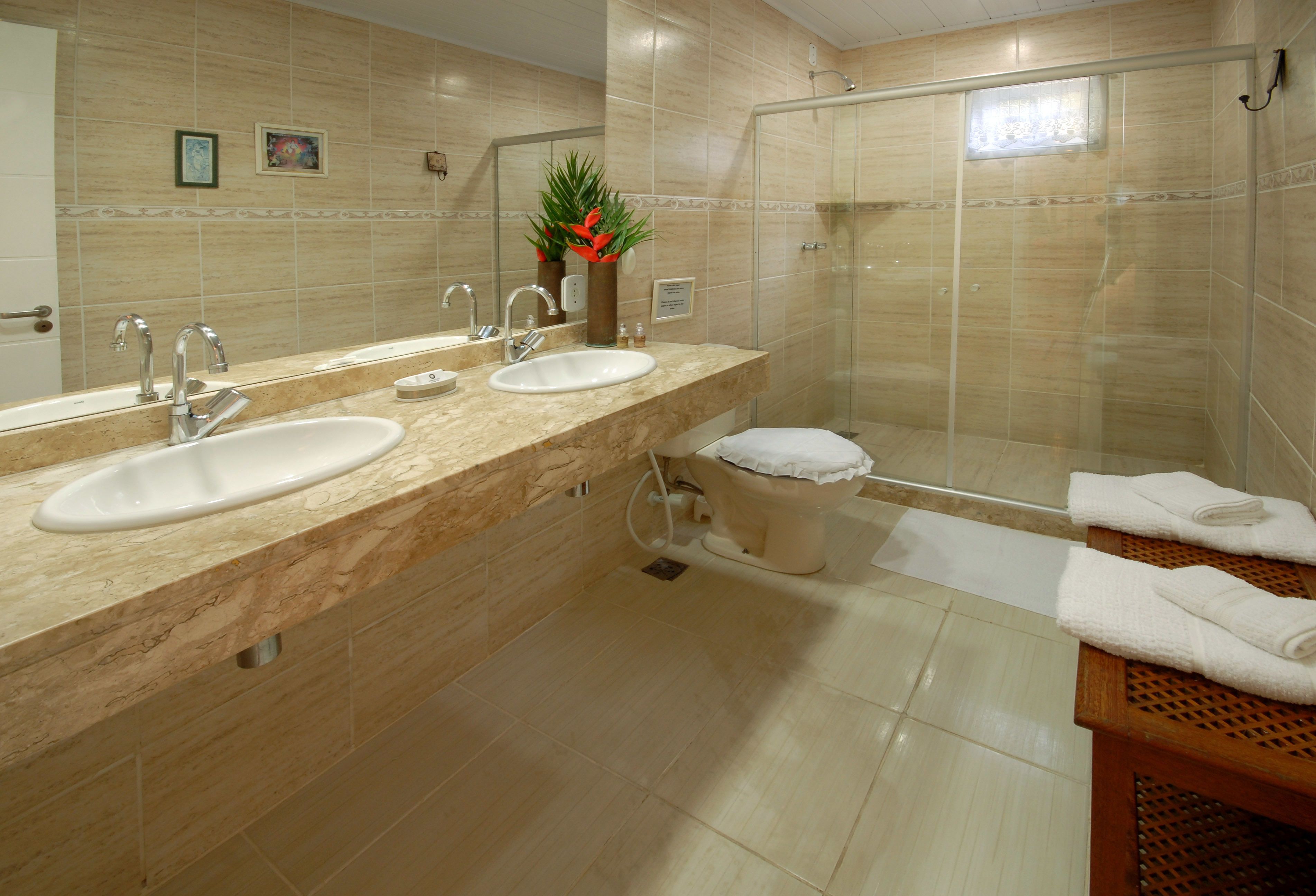 standard double room, 1 king bed | bathroom | shower, free toiletries, towels