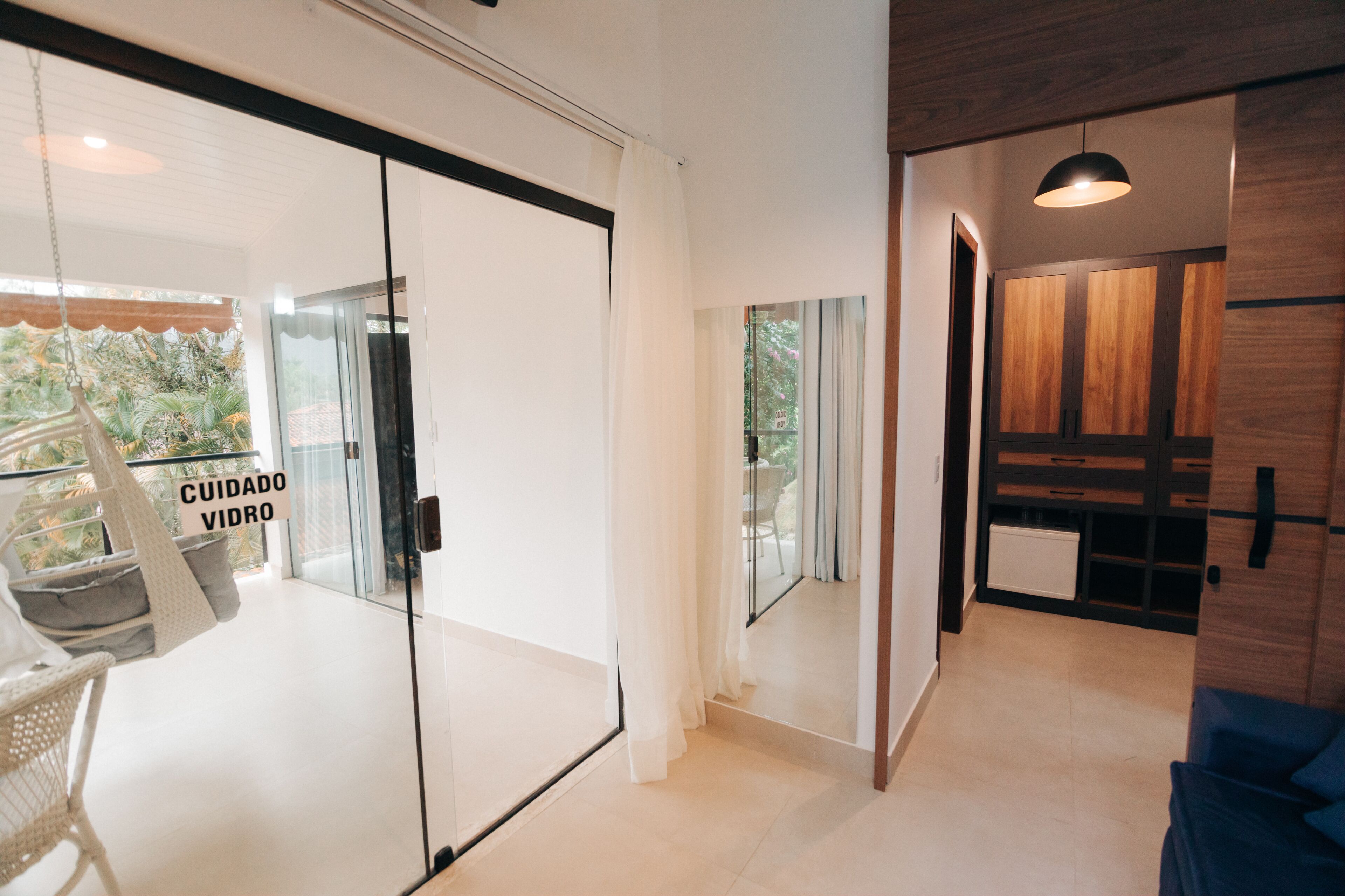 superior suite, balcony (quartos conjugados) | living area | tv