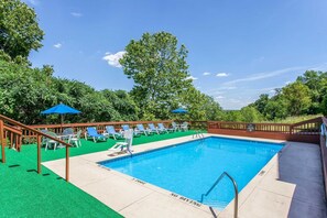 Seasonal outdoor pool