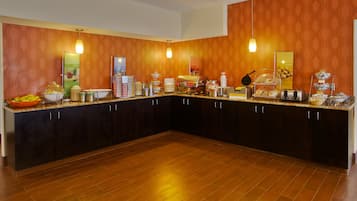 Free daily self-serve breakfast