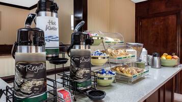 Petit déjeuner buffet compris tous les jours