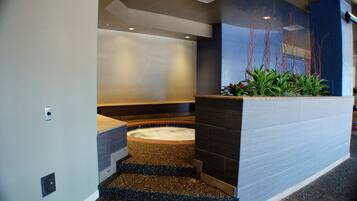 Bain à remous intérieur