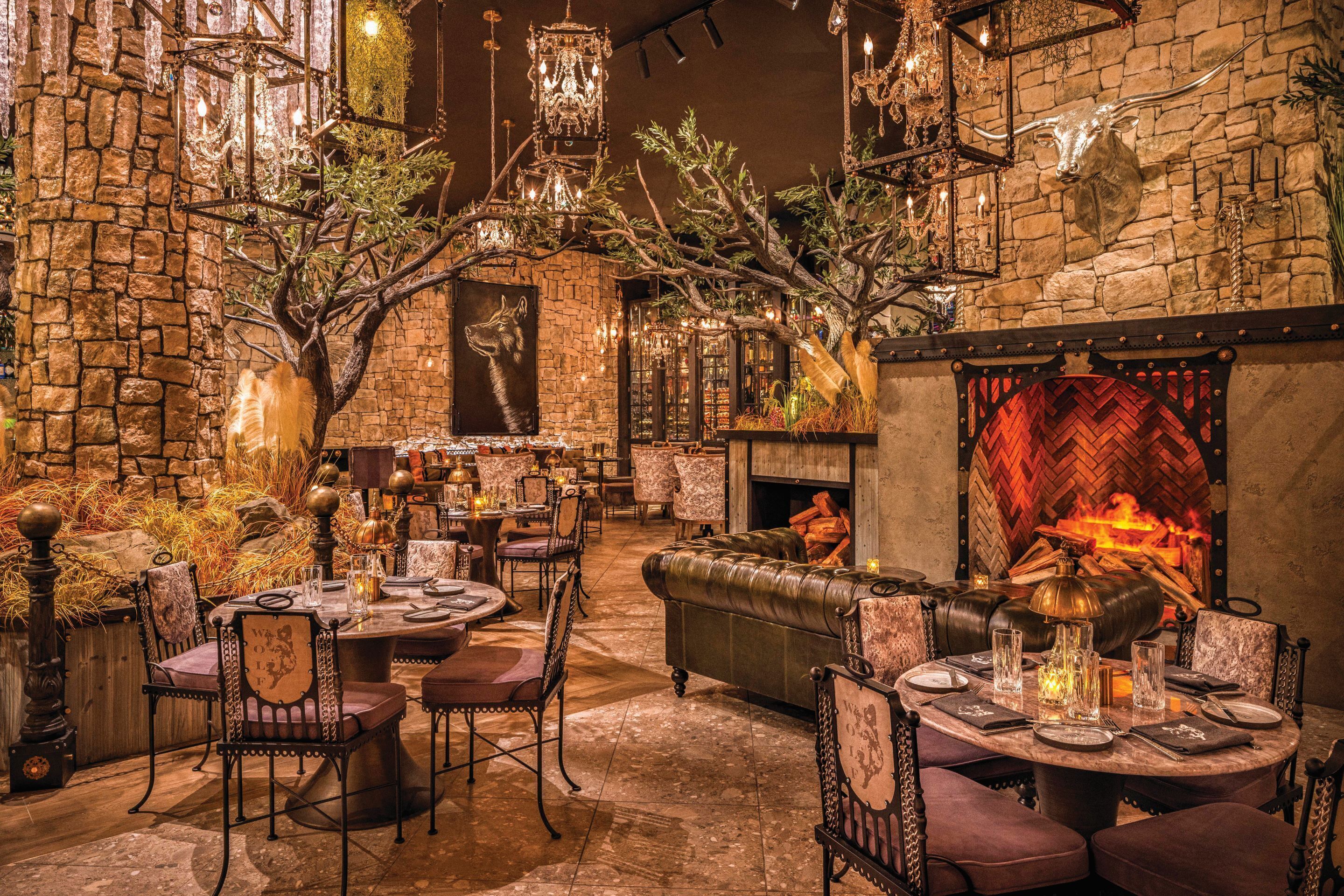 4 restaurants, breakfast, dinner served; American cuisine