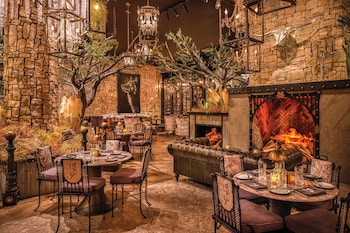 4 restaurants, breakfast, dinner served; American cuisine at Caesars Republic Lake Tahoe - A Caesars Rewards Destination