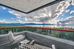 Balcony view - Caesars Republic Lake Tahoe - A Caesars Rewards Destination (Stateline)