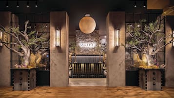 Hi ha 4 restaurants amb plats de cuina americana