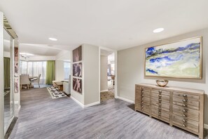 LED TV, first-run films, pay films - Caesars Republic Lake Tahoe - A Caesars Rewards Destination (Stateline)