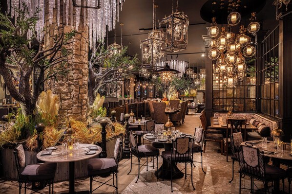 4 restaurants, breakfast, dinner served; American cuisine - Caesars Republic Lake Tahoe - A Caesars Rewards Destination (Stateline)