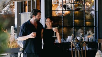 4 restaurants servant le petit déjeuner, spécialités Cuisine américaine