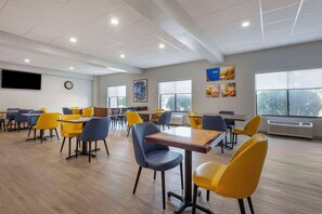 Free continental breakfast
