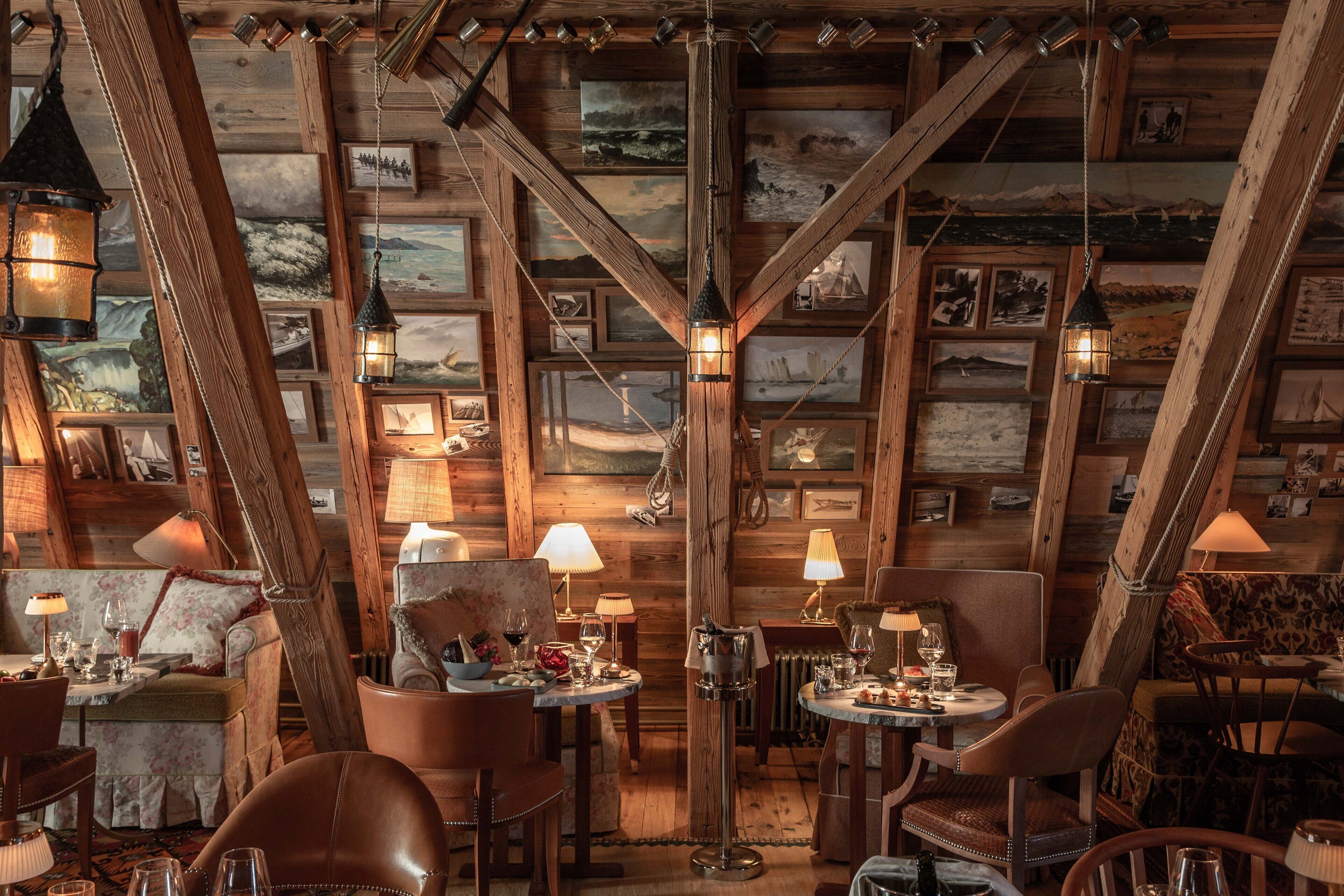 2 restaurants, breakfast, lunch, dinner served; asian cuisine