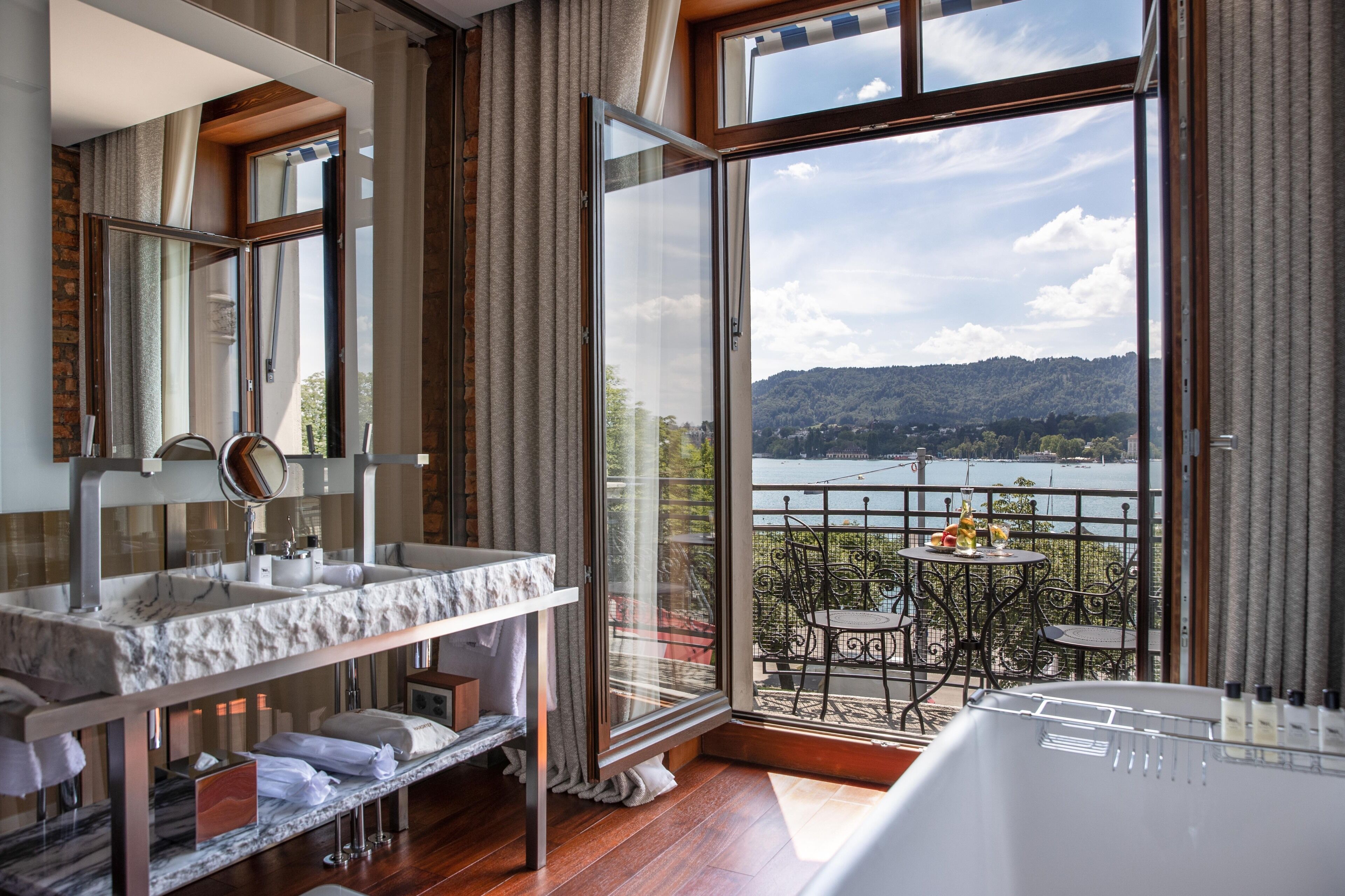 Room, Balcony (Prestige) | Balcony