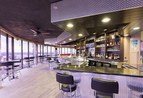 Bar (en la propiedad)