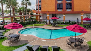 Seasonal outdoor pool, open 9:00 AM to 10:00 PM, sun loungers