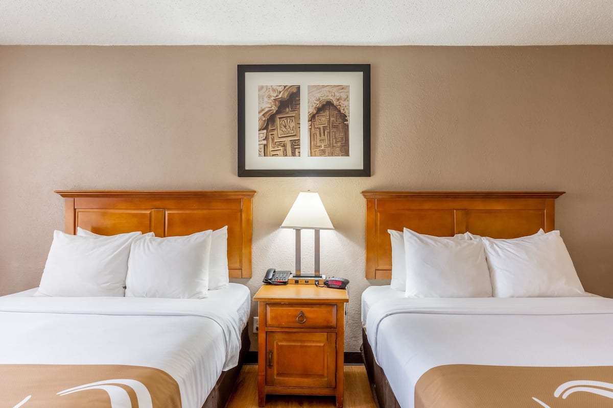 Standard Room, 2 Queen Beds, Non Smoking