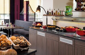 Daily buffet breakfast (EUR 18 per person)