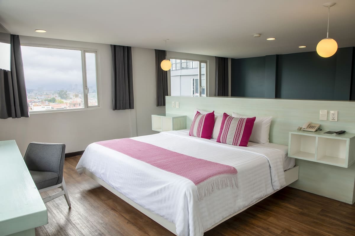 1 bedroom, in-room safe, desk, blackout curtains