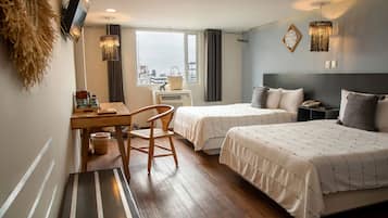 Upgrade to B Urban 2 Double Beds | 1 bedroom, in-room safe, desk, blackout curtains