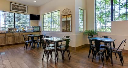 Best Western Paint Pony Lodge