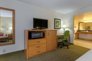 Standard Room, 1 King Bed, Accessible, Bathtub