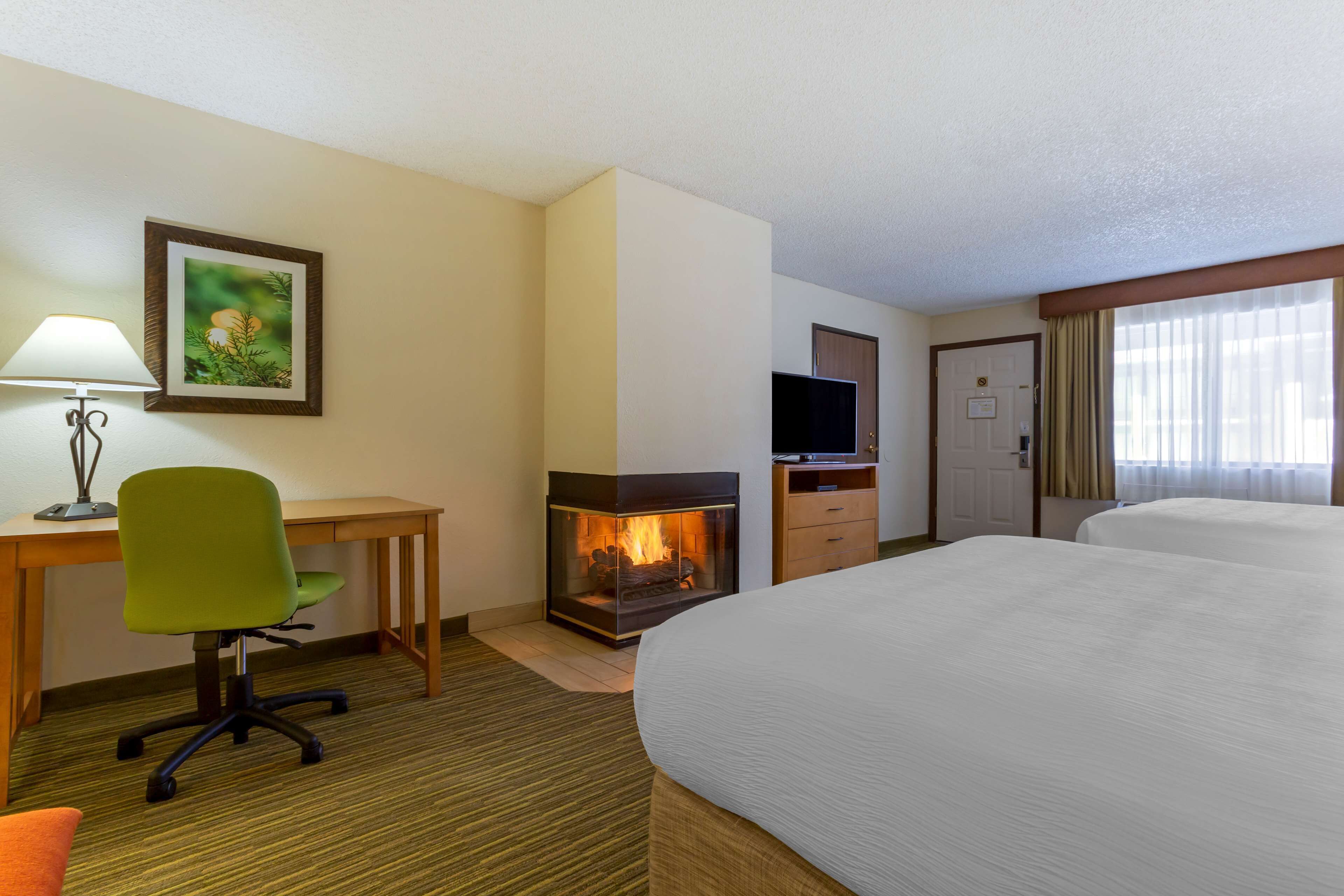 Standard Room, 2 Queen Beds, Non Smoking, Fireplace | Desk, laptop workspace, iron/ironing board, free WiFi