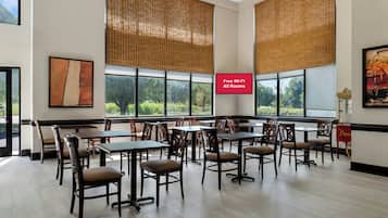 Free daily continental breakfast