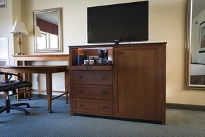 Premium bedding, pillow-top beds, in-room safe, desk